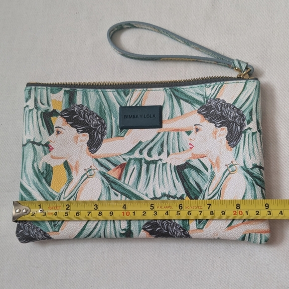 Bimba y Lola Clutch/Wristlet bag a distinctive print with stylized female figure - Picture 9 of 10